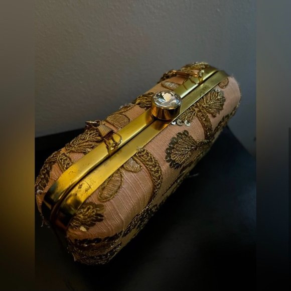 Floral sequin clutch - blush and gold - Picture 3 of 3